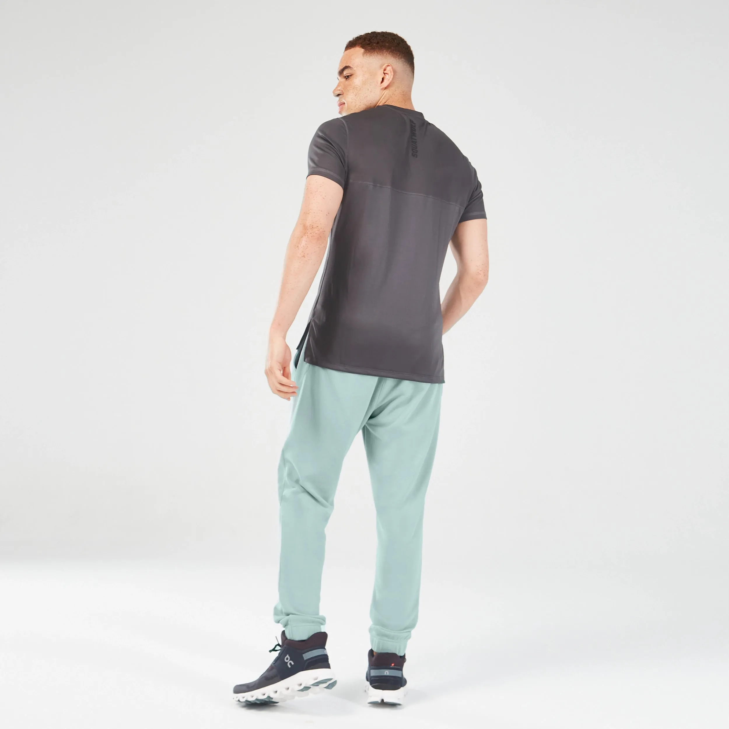 Essential Contrast Tee - Asphalt