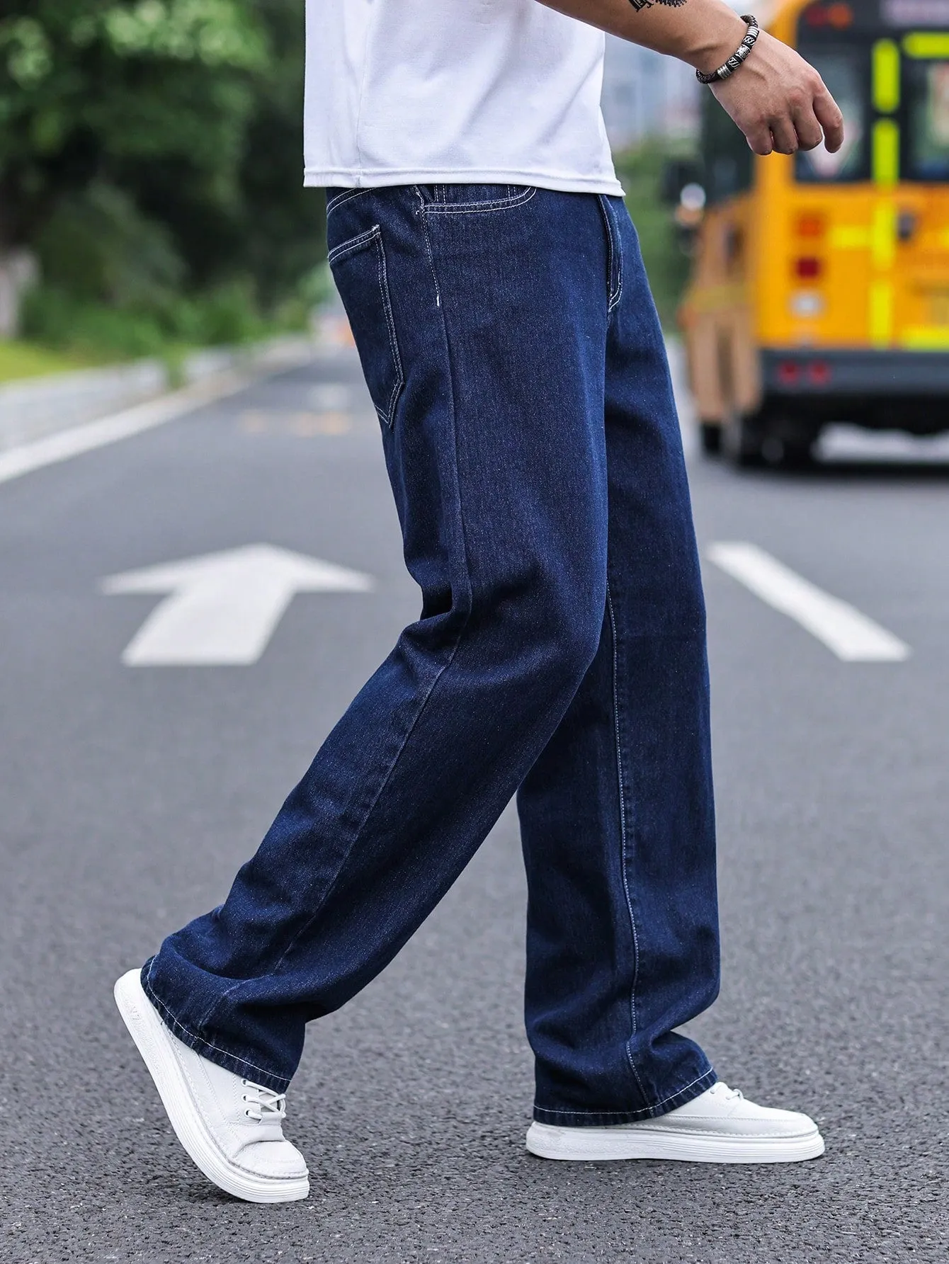 Manfinity Hypemode Men Pocket Straight Leg Jeans