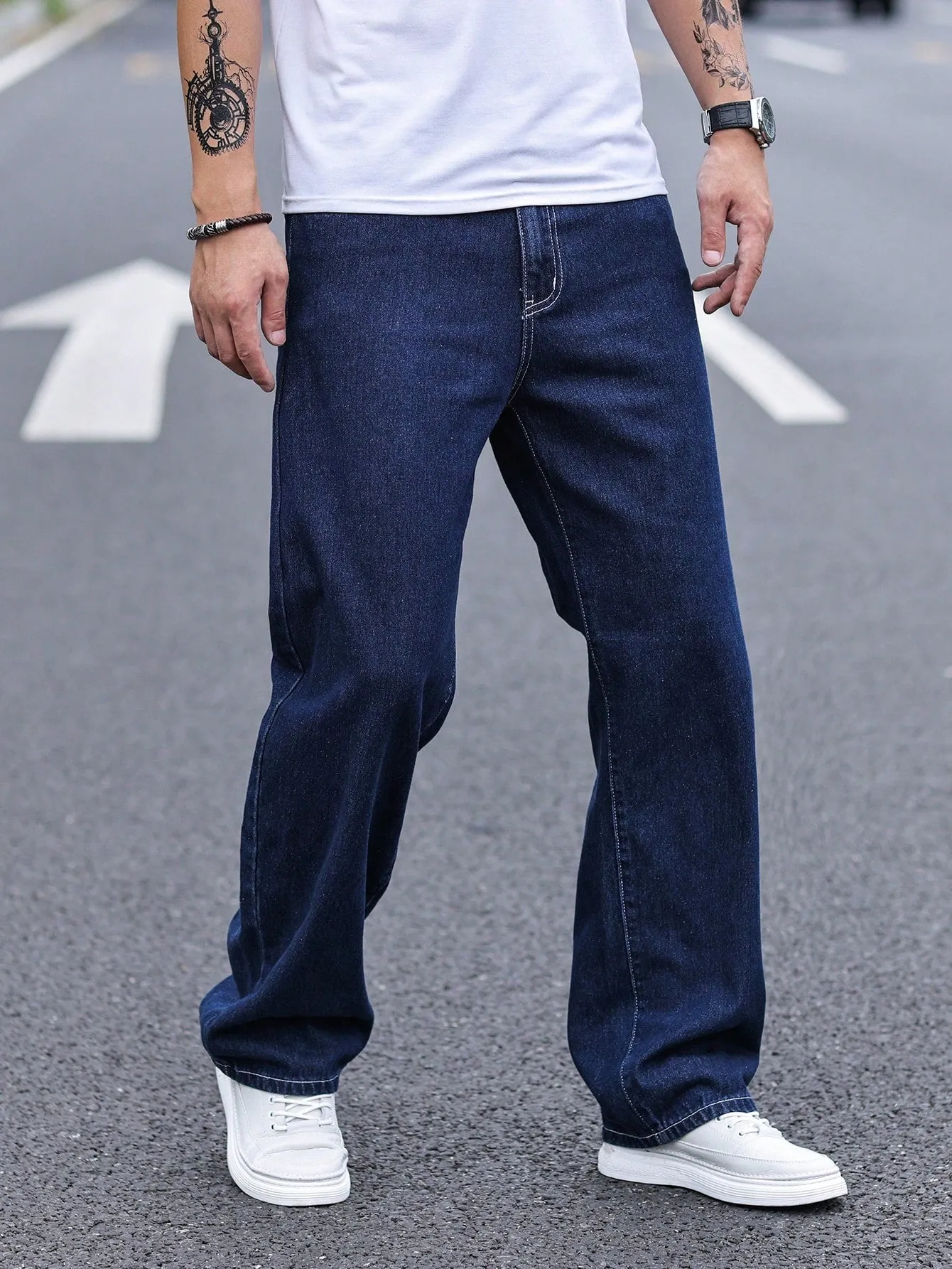 Manfinity Hypemode Men Pocket Straight Leg Jeans